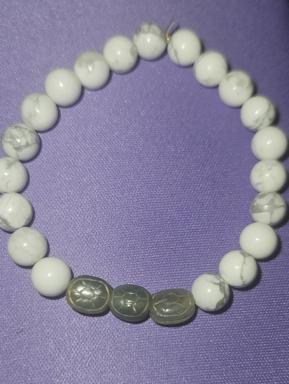 Howlite And Carved Jade Bracelet